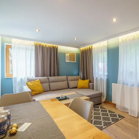 Haselhuhn Apartment Hartau