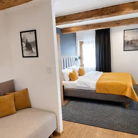 Haselhuhn Apartment Hartau